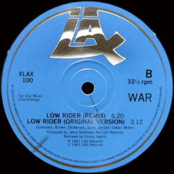 War - Low Rider (Original Mix / 2 Remixes) / Slippin Into Darkness (12" Vinyl Record)