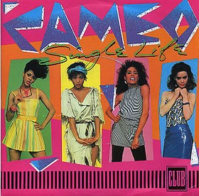 Cameo - Single life (Extended Version) / Hangin downtown (LP Version) 12" Vinyl Record