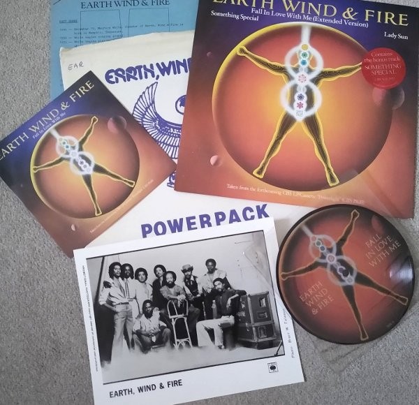 Earth Wind & Fire - Powerpack - Fall in love with me / Something special / Lady sun (12" single / 7" Single / 7" Picture Disc)