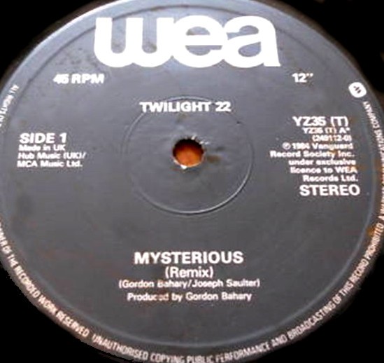 Twilight 22 - Mysterious (Remix / Dub mix / LP Version)