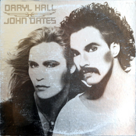 Daryl Hall & John Oates - LP (10 tracks) Sara Smile / Camellia / Nothing At All / It Doesnt Matter Anymore / Alone Too Long