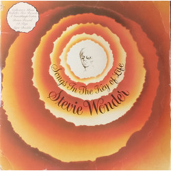 Stevie Wonder - Songs In The Key Of Life (21 Track Double LP) Includes Original 24 Page Booklet & 7" Vinyl (Cover Has Edge Wear)